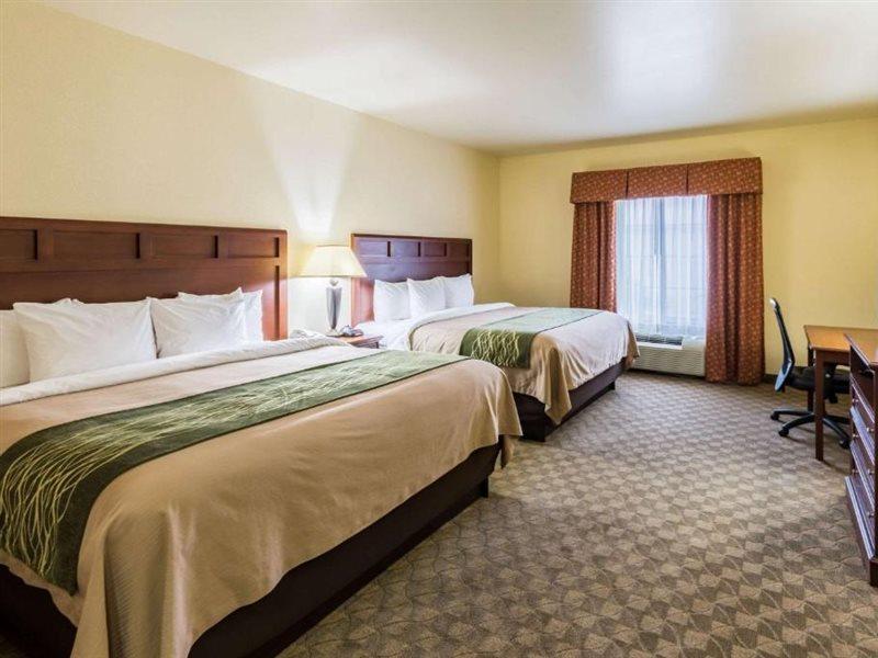 Hotel Comfort Inn&suites Near Comanche Peak Glen Rose
