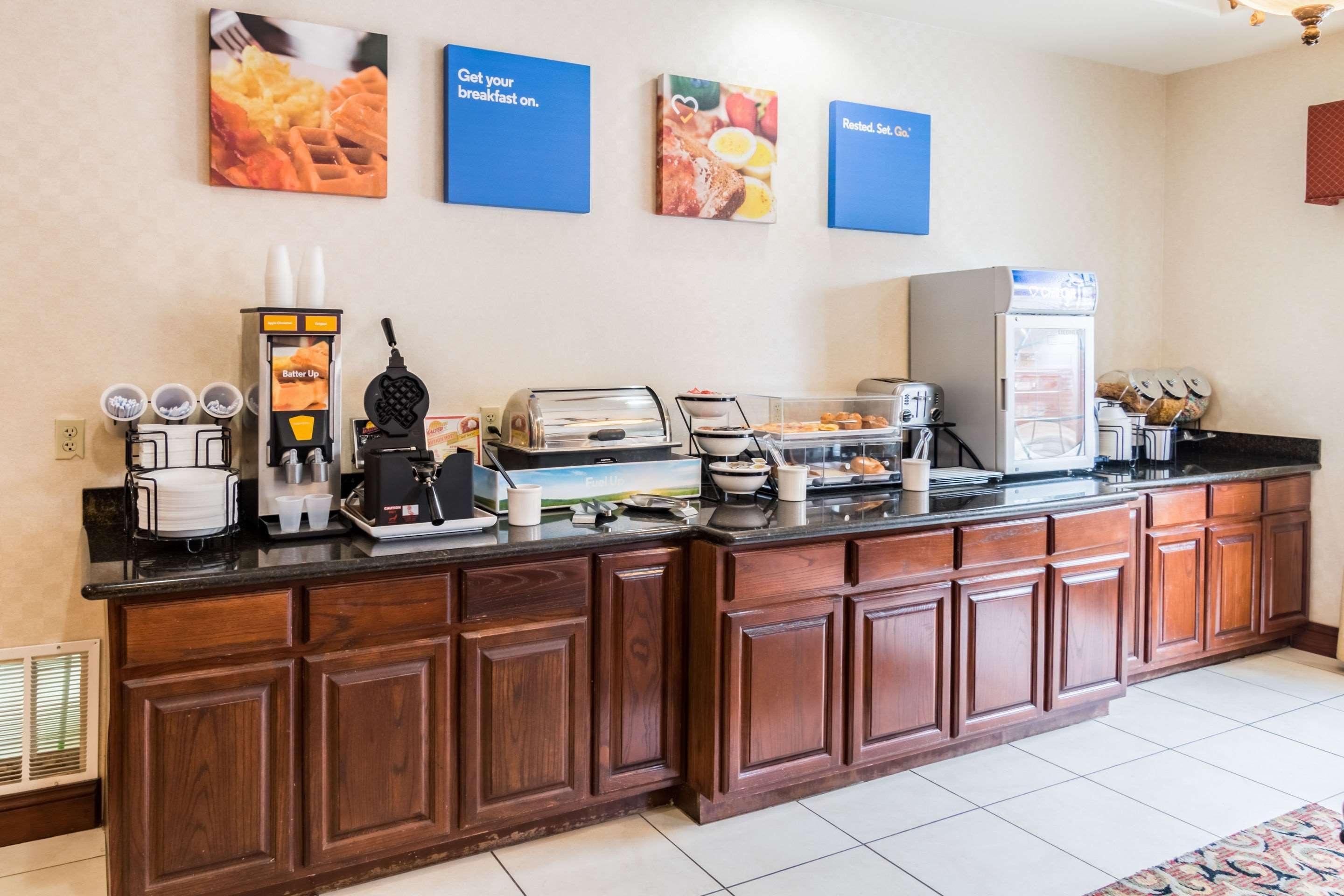 Comfort Inn&suites Near Comanche Peak Glen Rose