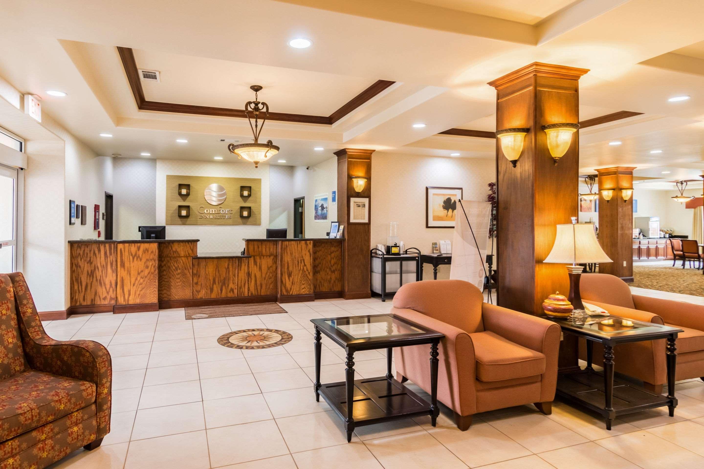 Comfort Inn&suites Near Comanche Peak Hotel 3*