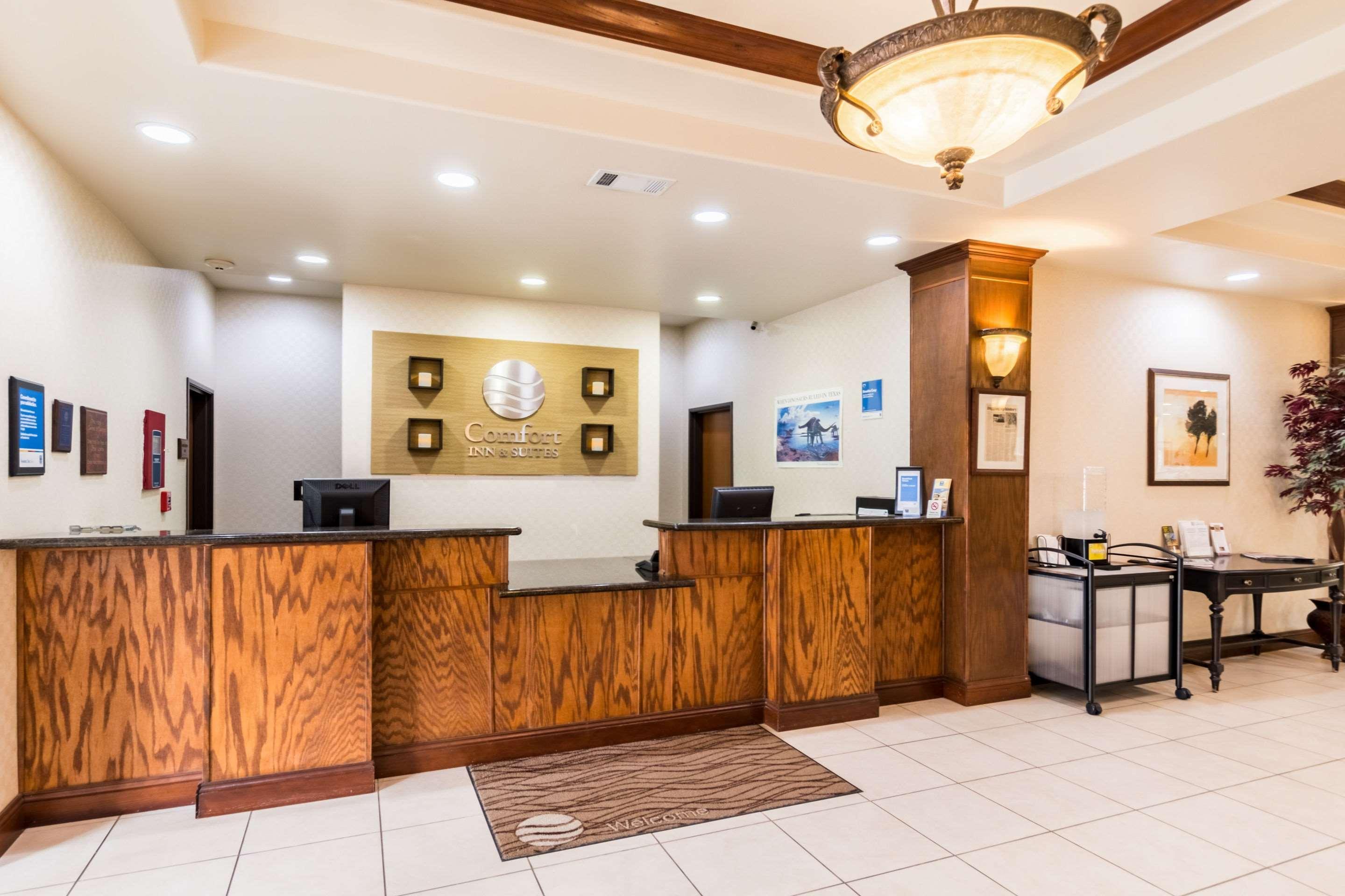 Comfort Inn&suites Near Comanche Peak