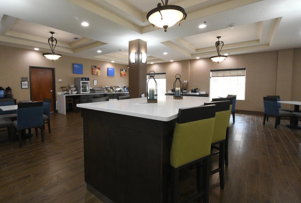 Hotel Comfort Inn&suites Near Comanche Peak Glen Rose